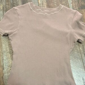 SKIMS Ribbed Short Sleeve Tee in Dusty Mauve
